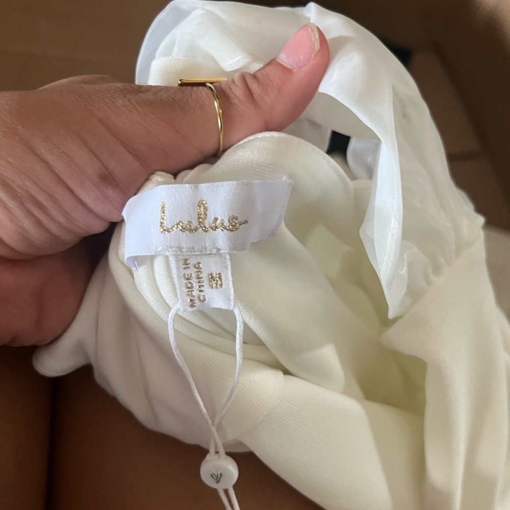 Regal Classic White Sleeveless Twist-Back Maxi
Dress - Picture 7 of 7